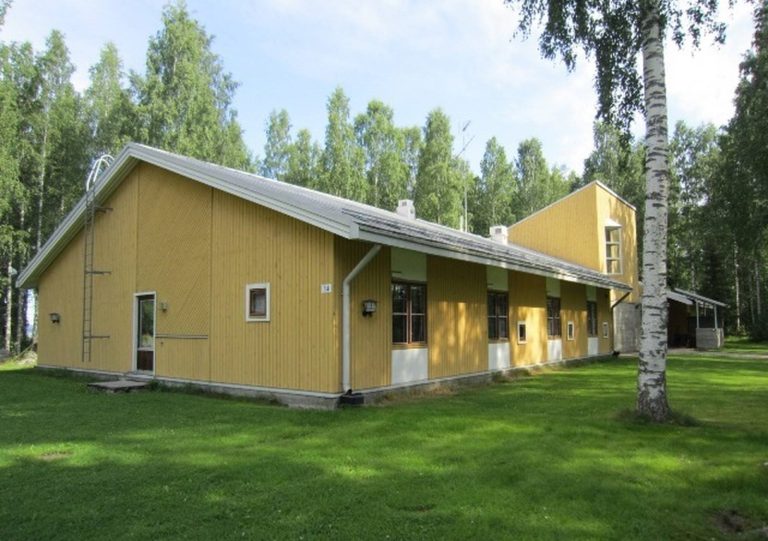 Kivilahden Hyvinvointikeskus päärakennus